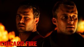 Chicago Fire (2012-) Serial TV 009 Taylor Kinney jako Kelly Severide, Jesse Spencer jako Matthew Casey