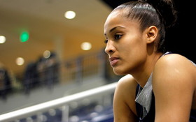 Skylar Diggins 013