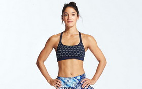 Allison Stokke 011