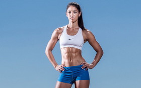 Allison Stokke 020