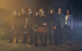 Slodkie klamstewka Perfekcjonistki (2019) 006 Pretty Little Liars The Perfectionists- Serial TV