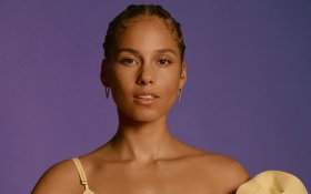 Alicia Keys 91 Elf Cosmetics 2020