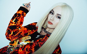 Ava Max 003