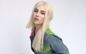 Ava Max 013