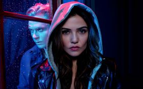 Opowiedz mi bajke (2018) Serial TV Tell Me a Story 004 Billy Magnussen jako Nick Sullivan, Danielle Campbell jako Kayla Powell