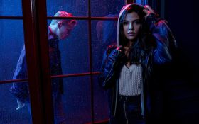 Opowiedz mi bajke (2018) Serial TV Tell Me a Story 005 Danielle Campbell jako Kayla Powell, Billy Magnussen jako Nick Sullivan