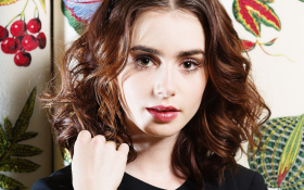 Lily Collins 006