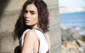 Lily Collins 009