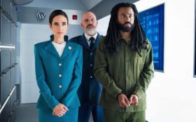 Snowpiercer 2020 Serial Netflix 002 Jennifer Connelly jako Melanie Cavill, Daveed Diggs jako Andre Layton