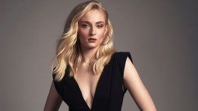 Sophie Turner 040 2020