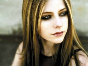 Avril Lavigne 16
