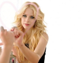 Avril Lavigne 80