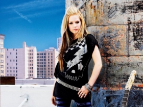 Avril Lavigne 92