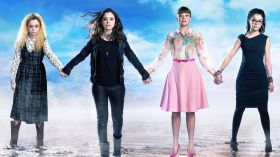 Orphan Black (Serial TV 2013-2017) 101 Tatiana Maslany jako Helena, Sarah Manning, Alison Hendrix i Cosima Niehaus