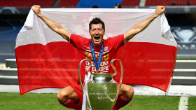 Bayern Monachium (FC Bayern Munchen) 012 UEFA Champions League 2020 Winner, Robert Lewandowski, Puchar