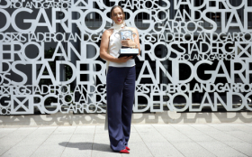 Iga Swiatek 093 French Open 2024, Roland Garros 2024, Photo Shoot, Puchar, Francja, Paryz