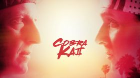 Cobra Kai (Serial TV 2018-) 010 William Zabka jako Johnny Lawrence, Ralph Macchio jako Daniel LaRusso