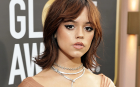 Jenna Ortega 017 Golden Globe Awards 2023