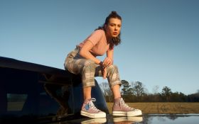 Millie Bobby Brown 006 Converse 2020