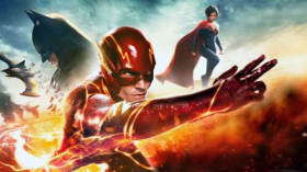 Flash (2023) The Flash 028 Ezra Miller jako Flash (Barry Allen), Batman, Supergirl