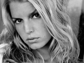 Jessica Simpson 32