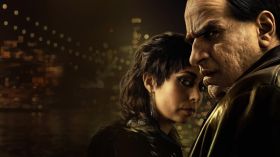 Pingwin (Serial TV 2024) The Penguin 016 Cristin Milioti jako Sofia Falcone, Colin Farrell jako Pingwin (Oswald Cobblepot)
