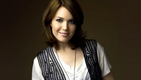 Mandy Moore 35