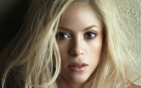 Shakira 34