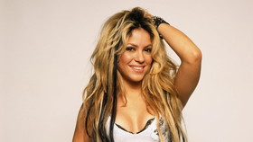 Shakira 42