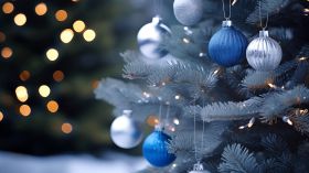 Swieta, Boze Narodzenie, Christmas 2247 Choinka, Swiatla, Bombki Niebieskie i Srebrne