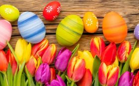 Wielkanoc 692 Tulipany, Pisanki, Drewno