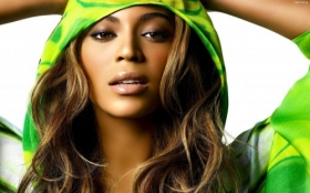 Beyonce Knowles 73