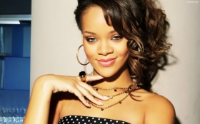 Rihanna 107