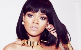 Rihanna 131