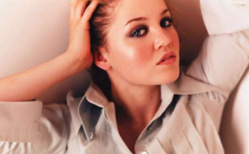 Erika Christensen 25