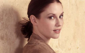 Chyler Leigh 09