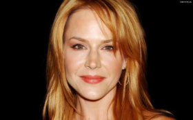 Julie Benz 20