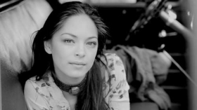 Kristin Kreuk 21