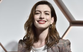Anne Hathaway 80