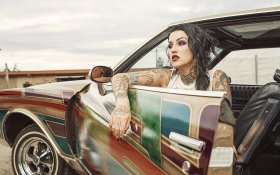 Tatuaze 053 Kobieta, Samochod