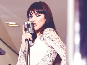 Ewa Farna 018