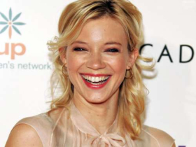 Amy Smart 06