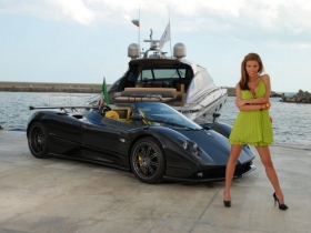 Girls with Cars 041