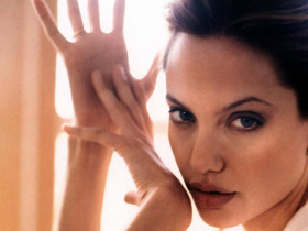 Angelina Jolie 100