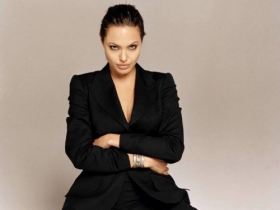 Angelina Jolie 97