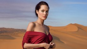 Angelina Jolie 199