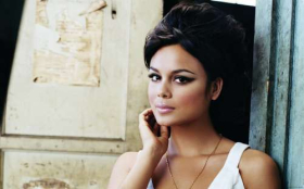 Nathalie Kelley 022