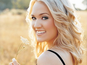 Carrie Underwood 001