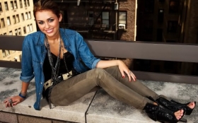 Miley Cyrus 010