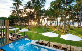 Lato 455 Castaways Resort and Spa, Mission Beach, Australia, Basen, Palmy, Morze